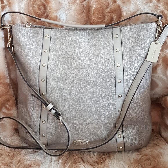 AUTHENTIC COACH COLLECTION NOW ON POSHMARK! $660 Coach Park Caviar Grain Bag - Picture 1 of 6